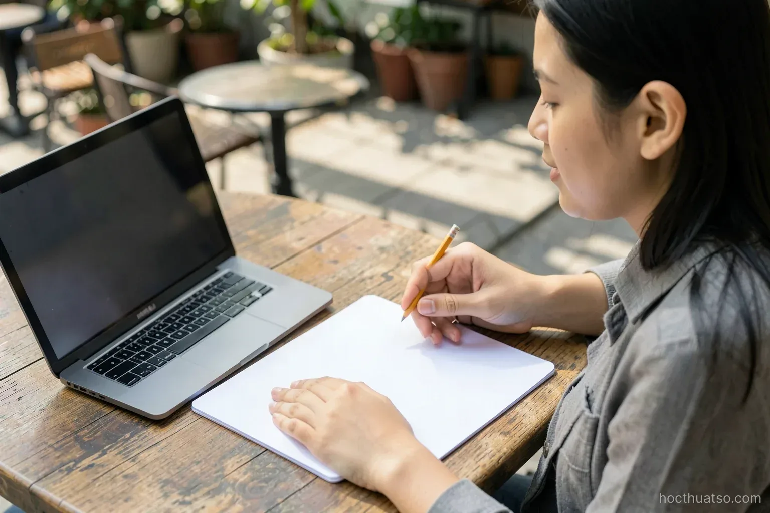 Hồi quy trong R và bảng kết quả xuất thẳng ra Word